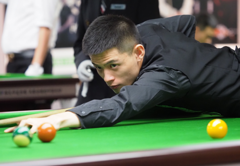 连胜两大将晋级32强刘俊岩比赛就要打高手多的