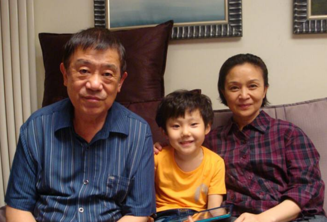 与发妻恩爱52年成佳话,儿子是我们熟悉的他|国家一级演员|老戏骨|高明