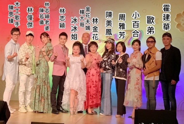 霍建华|霍建华开跑车撇下爱妻，林心如雨中失魄一人放空，网友：真爱难寻