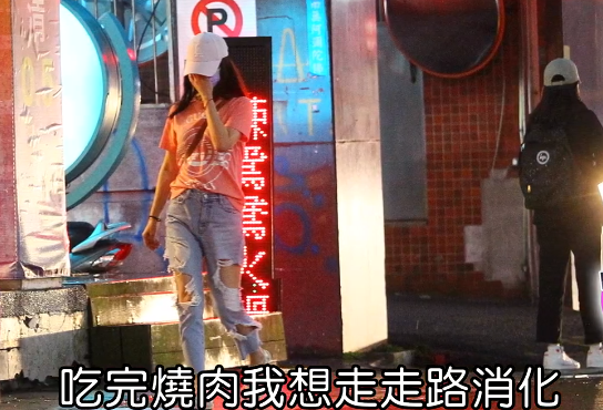 霍建华|霍建华开跑车撇下爱妻，林心如雨中失魄一人放空，网友：真爱难寻