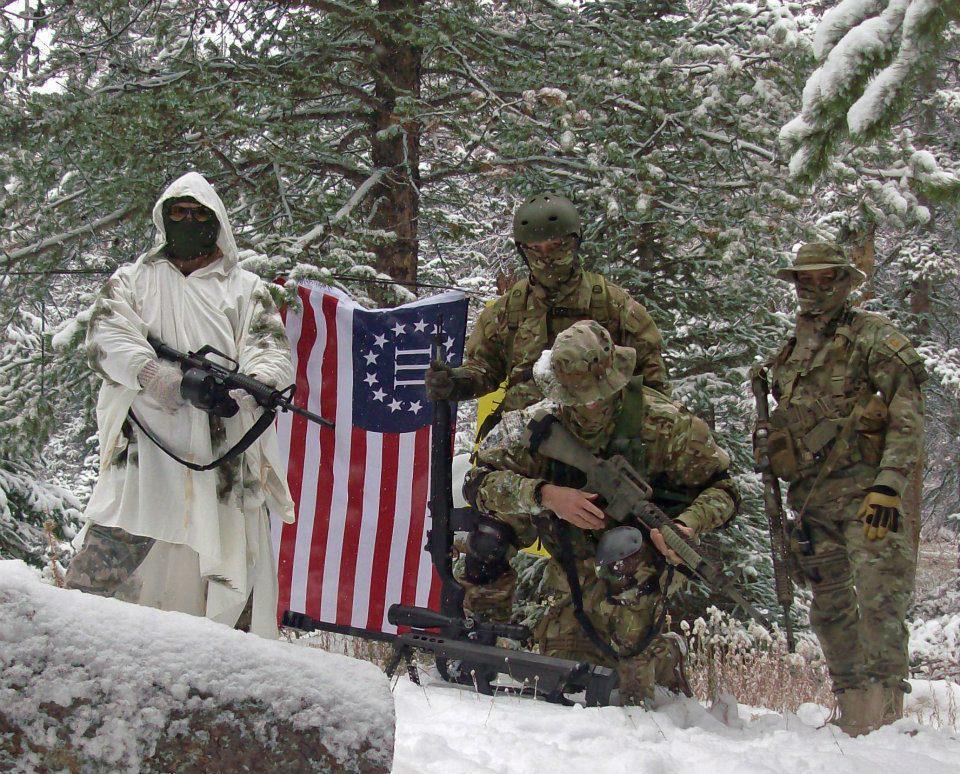 美媒:曾保家卫国,如今绑架州长当街杀人,美国私人民兵成麻烦