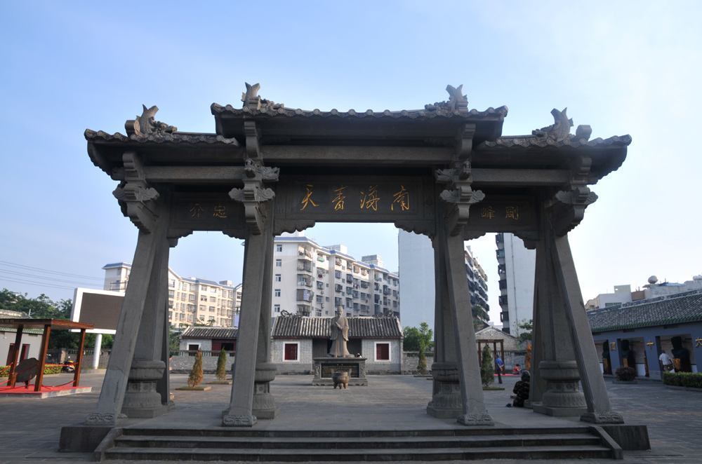 海瑞为何最后进入了门神榜