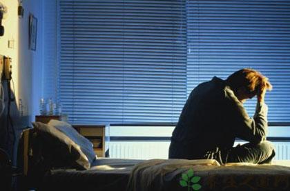 腋臭|腋下有轻微狐臭异味怎么办？怎么治疗狐臭彻底不复发