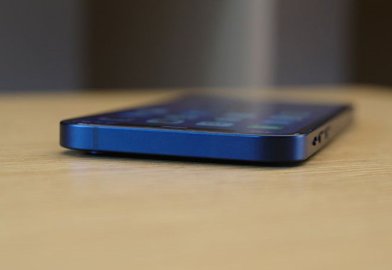 iPhone12开售排队-WordPress极简博客