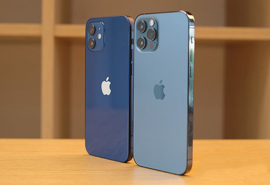 iPhone12开售排队-WordPress极简博客