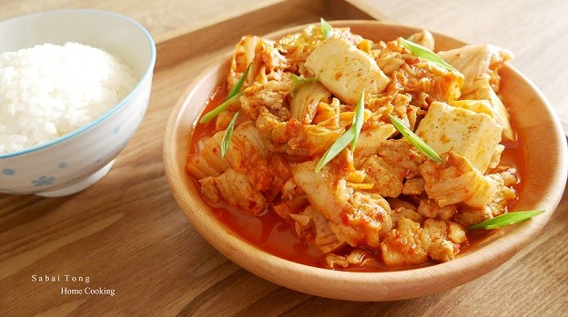 初哆咪美食 豆腐和五花肉炒泡菜 适合高爱好者 泡菜 豆腐 五花肉 初哆咪美食