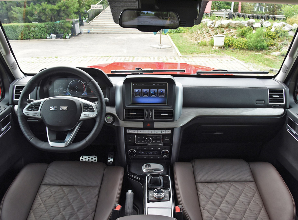 四驱系统|“国产大G”来了，全是标配四驱系统，30万的起售价是真值