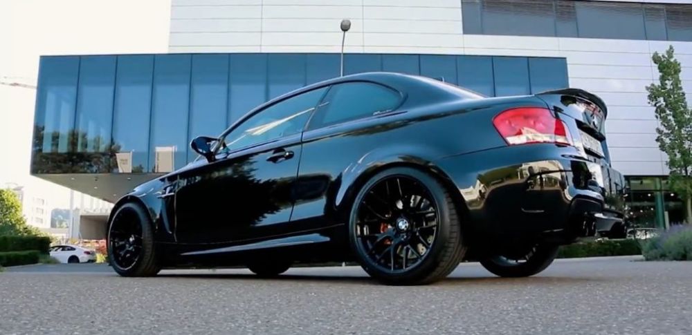 限量版的钢炮之王宝马1mcoupe真的是太好玩了