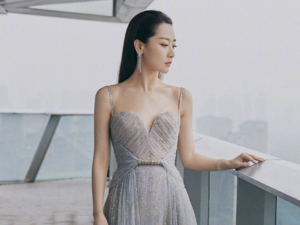 白冰|白冰风波的背后：明星也有“歧视链”，谁来为那条裙子买单