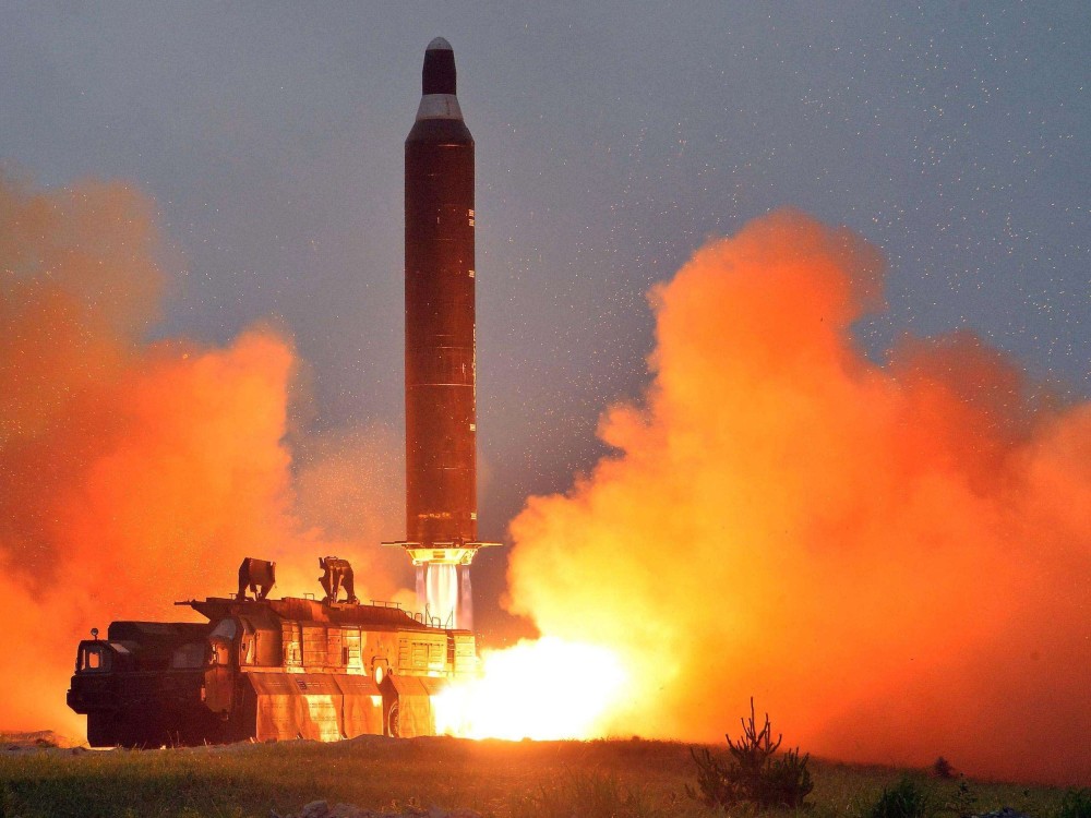 洲际导弹速度大比拼:俄27马赫,美26马赫,那么东风-41速度有多快?