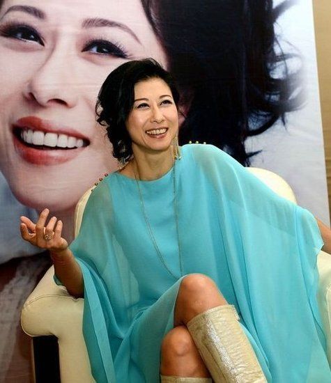 她是费翔前女友,曾比肩林青霞,却公开示爱有妇之夫,自毁前程_腾讯新闻