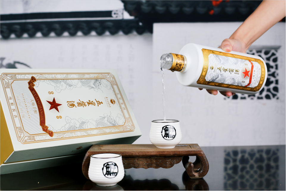 第二,证明盛酒的容器有可能是金属容器.