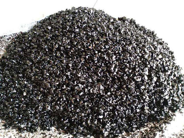 沥青冷补材料是指没有加热的矿料(骨料)与改性的沥青经过拌和而形成的