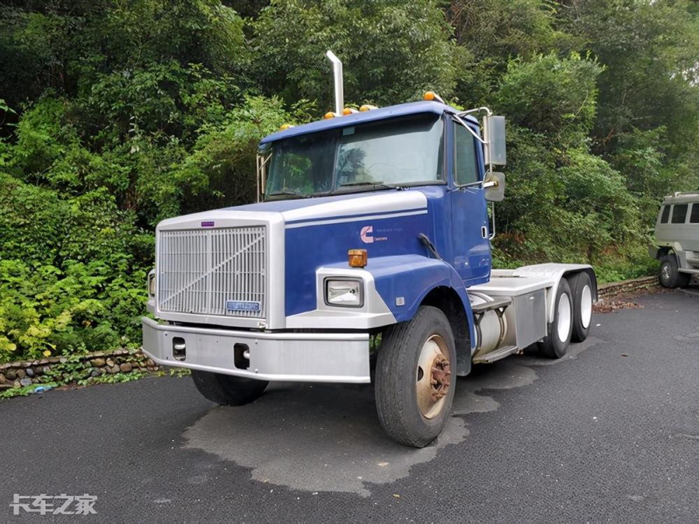 30年后再见美国怀特wg重卡换了发动机没想到还能开