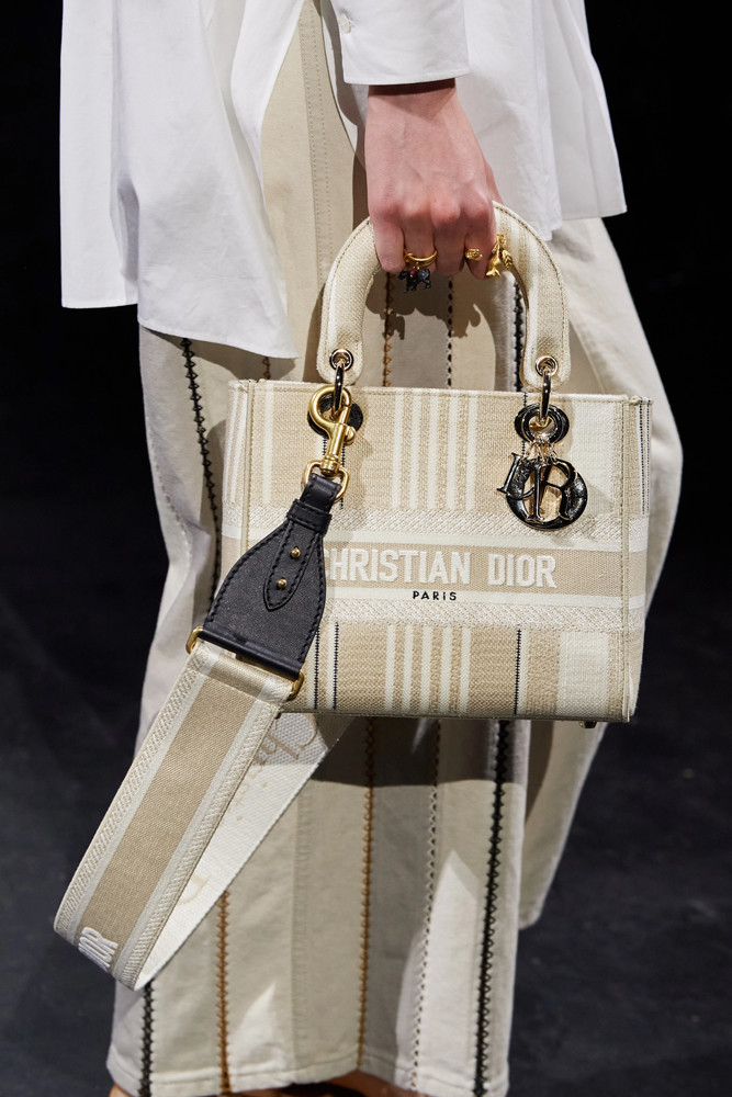 迪奥dior2021春夏系包袋一览_腾讯新闻