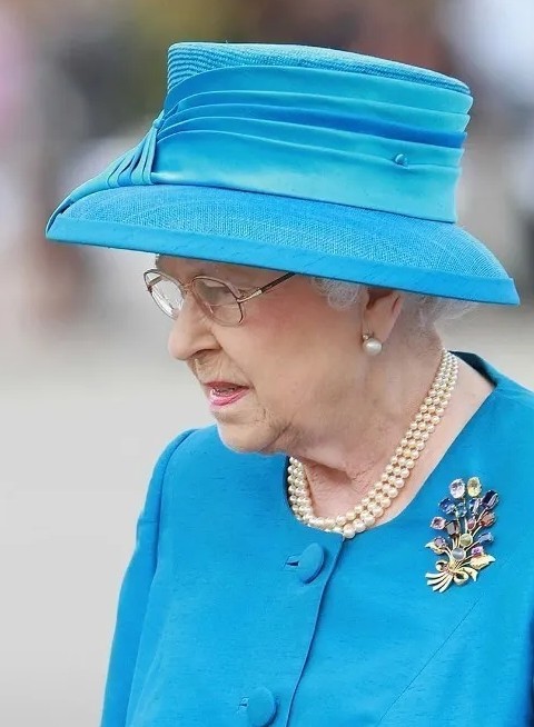 珠宝控女王佩戴的那些胸针