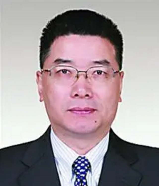 此前担任公安部十二局(技术侦察局)局长的曹忠平已任湖南省民政厅党组