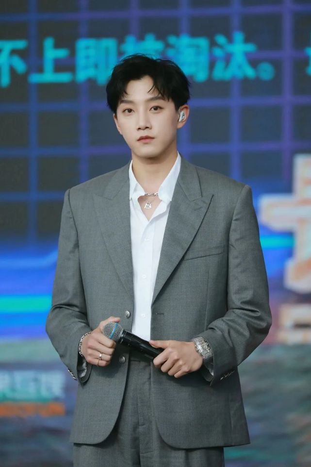 碰福利|送【范世錡】签名照|追球|范世锜|我有特殊