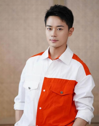 曹骏|加了尔冬升微信，曹骏依然难火，除了身高170，这里更虐……