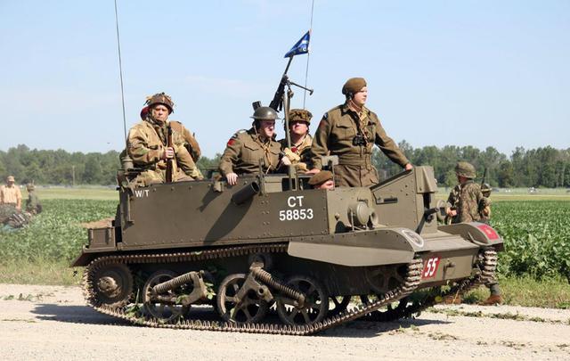 英军在二战时期的决胜利器被生产了超过11万辆的布伦装甲车