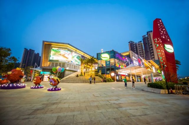 据悉2017年coco garden开业时,当天迎来超过20万的客流,2018年更是