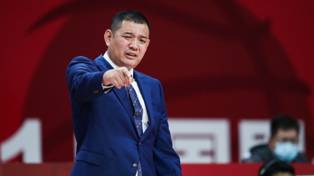 郭旭在辽宁男篮打了3个赛季了,可惜一直也没有打出来,即便是在上个