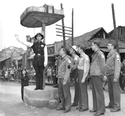 北京|珍贵老照片，很多人仿佛穿越了！