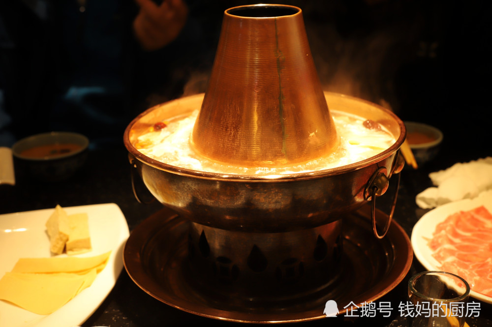 涮肉|来北京，带爸妈吃铜锅涮肉，不油不腻没膻腥味，老两口吃美了