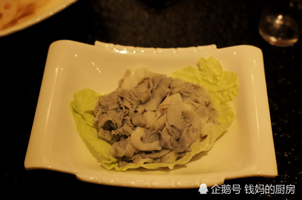 涮肉|来北京，带爸妈吃铜锅涮肉，不油不腻没膻腥味，老两口吃美了