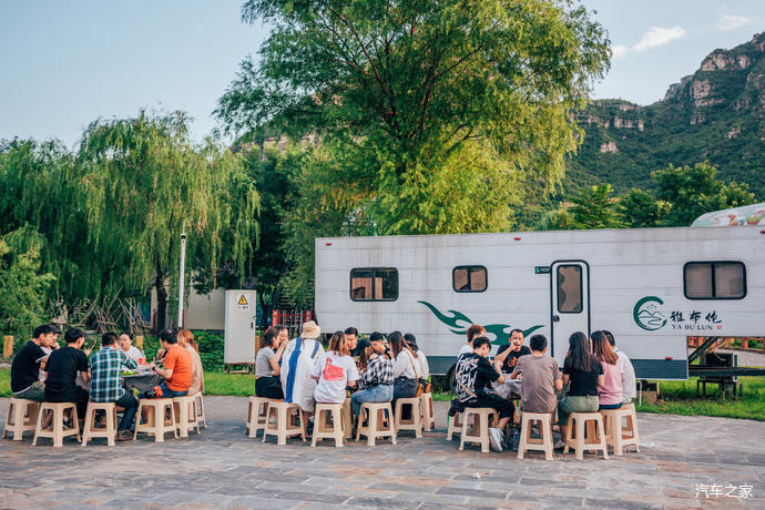 北京|4500元就可以“上天”“下海”“飙车”，教你如何玩转北京