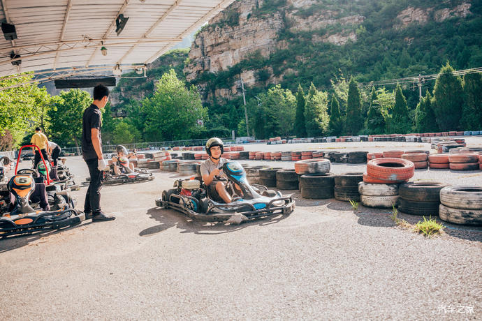 北京|4500元就可以“上天”“下海”“飙车”，教你如何玩转北京