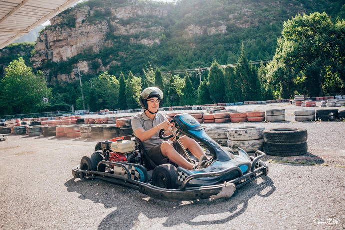 北京|4500元就可以“上天”“下海”“飙车”，教你如何玩转北京