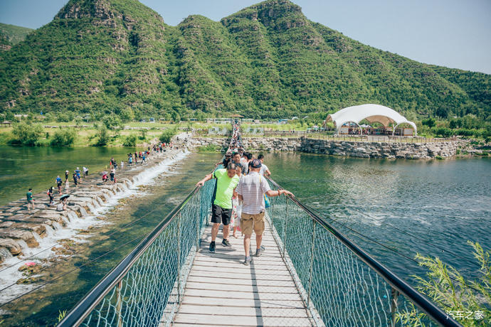 北京|4500元就可以“上天”“下海”“飙车”，教你如何玩转北京