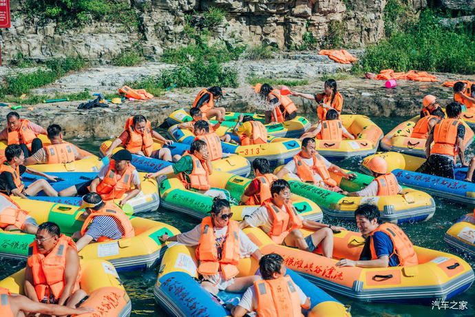 北京|4500元就可以“上天”“下海”“飙车”，教你如何玩转北京