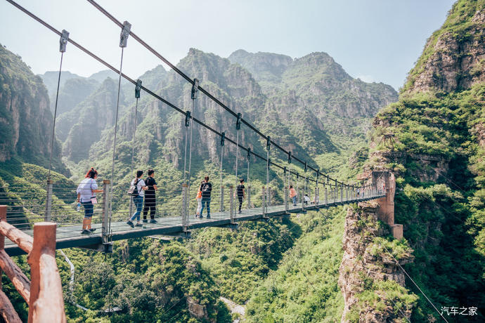 北京|4500元就可以“上天”“下海”“飙车”，教你如何玩转北京