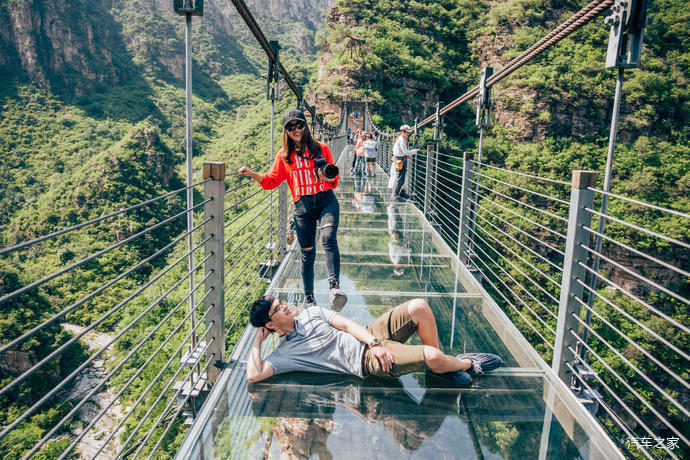 北京|4500元就可以“上天”“下海”“飙车”，教你如何玩转北京