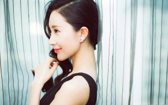 舒畅|被生父遗弃，承受失母之殇，她好像从来没红过？