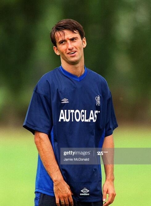 为了给帕努奇让位置,他把贝尔戈米给逼退役了.