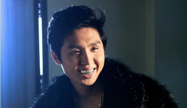 赵彦彬评亿万懦夫一部完整的黑色幽默喜剧佳作