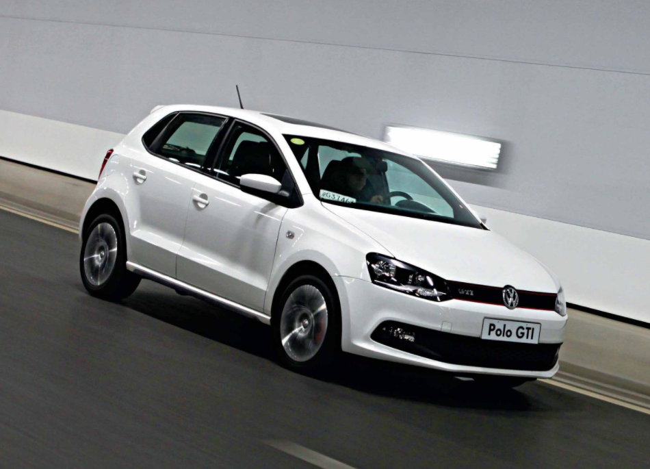 "大众你还要脸吗?"polo的配置和飞度你比比配置试试