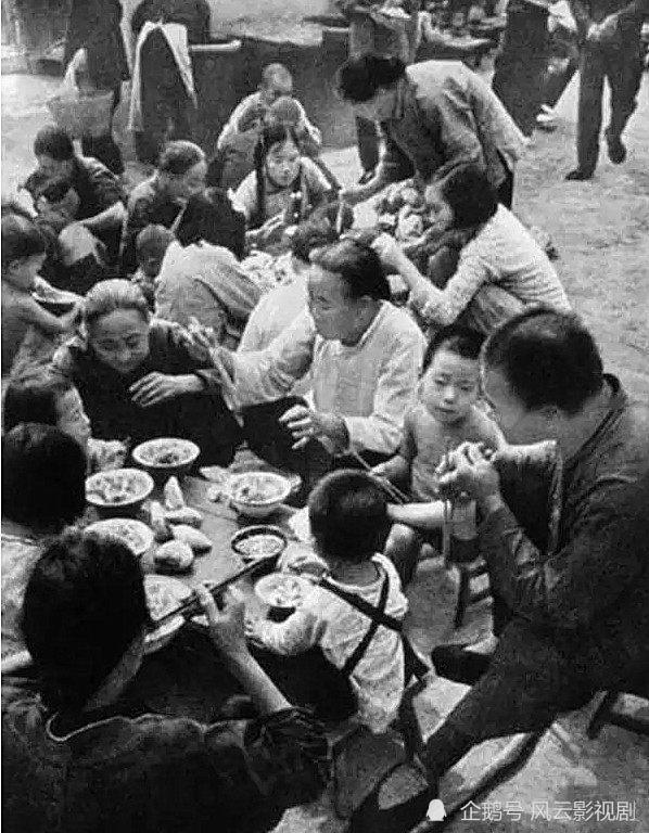 人民公社珍藏老照片曝光那个年代大锅饭真香啊