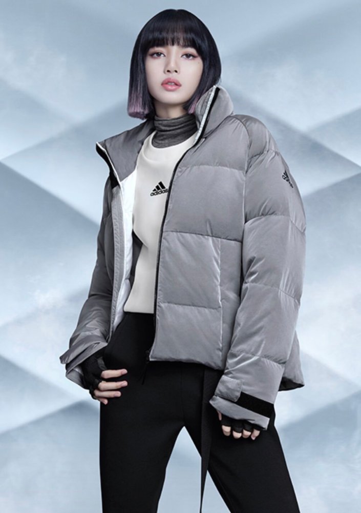 lisa颜美就是任性穿超厚棉服解锁冬日搭配满屏都是高级感