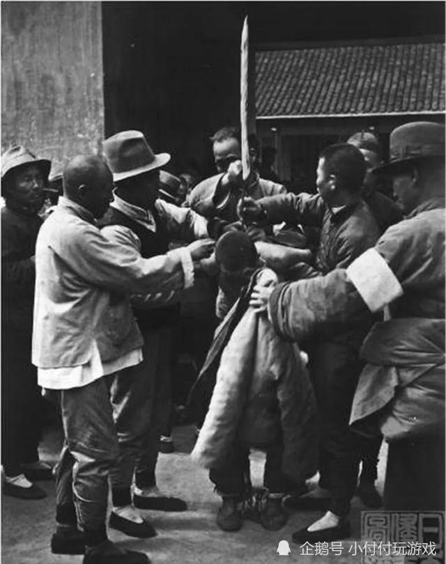 日本军医拍下的抗日志士就义场景老照片,谁不咬牙切齿,痛恨万分