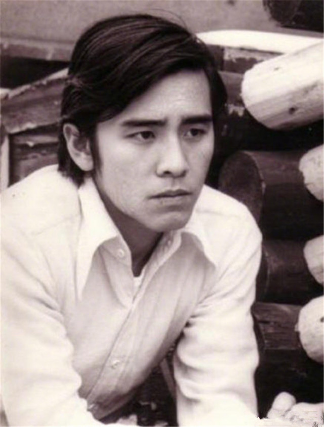 姜大卫|导演尔冬升曾怀疑周杰伦是姜大卫私生子：完全就是我哥年轻时