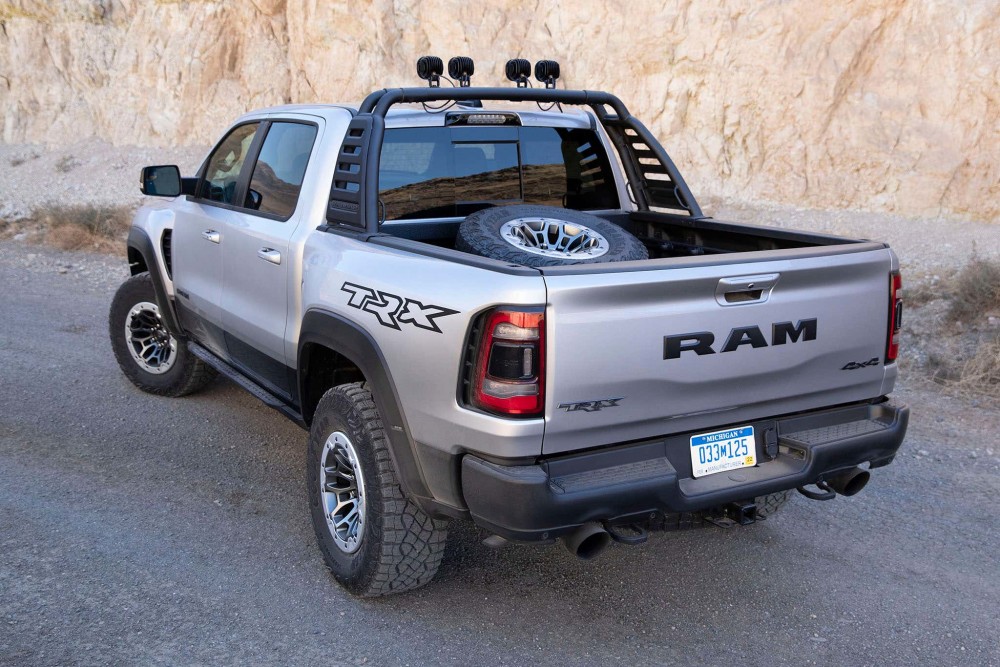 2021道奇公羊ram1500trx45秒破百的皮卡