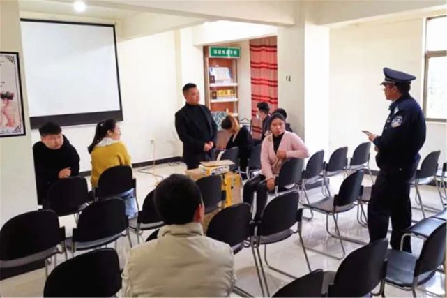 民警|“药神”想骗老人钱财 警察蜀黍坚决不答应