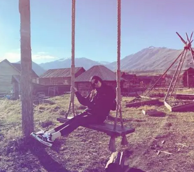 王文也|王文也恋爱后现幸福肥，晒近照脸圆一圈，此前和男友开启浪漫之旅