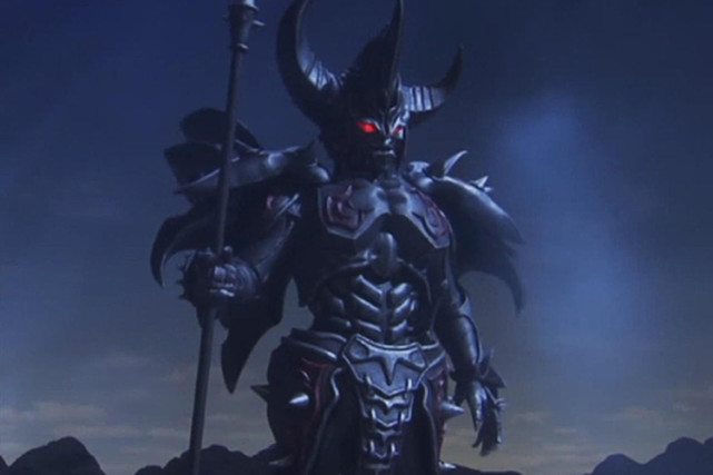 战胜穿上黑暗铠甲的安培拉星人|梦比优斯|黑暗铠甲|佐菲奥特曼|暗黑