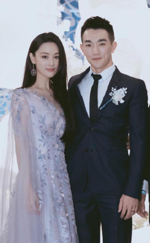 金刚川口碑大爆张馨予何捷和爷爷合影原来老人是志愿军英雄