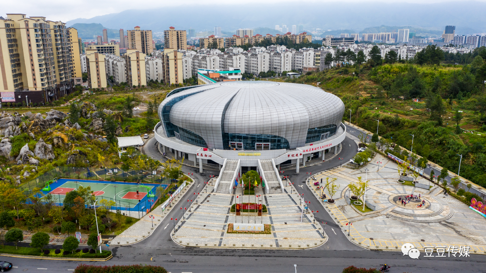 航拍汝城汝城体育馆